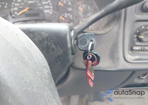 2003 Chevrolet Silverado Work Truck z USA, uszkodzony, nr VIN 1GCEC14X13Z131772